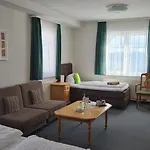 Schoene Aussicht 3* Массерберг