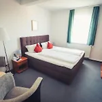 Schoene Aussicht Отель 3*