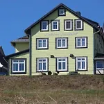 Отель Schoene Aussicht 3*