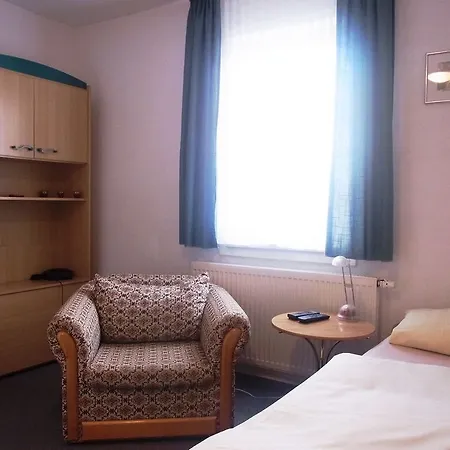 斯科恩奥斯赫特酒店 酒店 3*