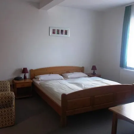 斯科恩奥斯赫特酒店 3* 马瑟尔贝格